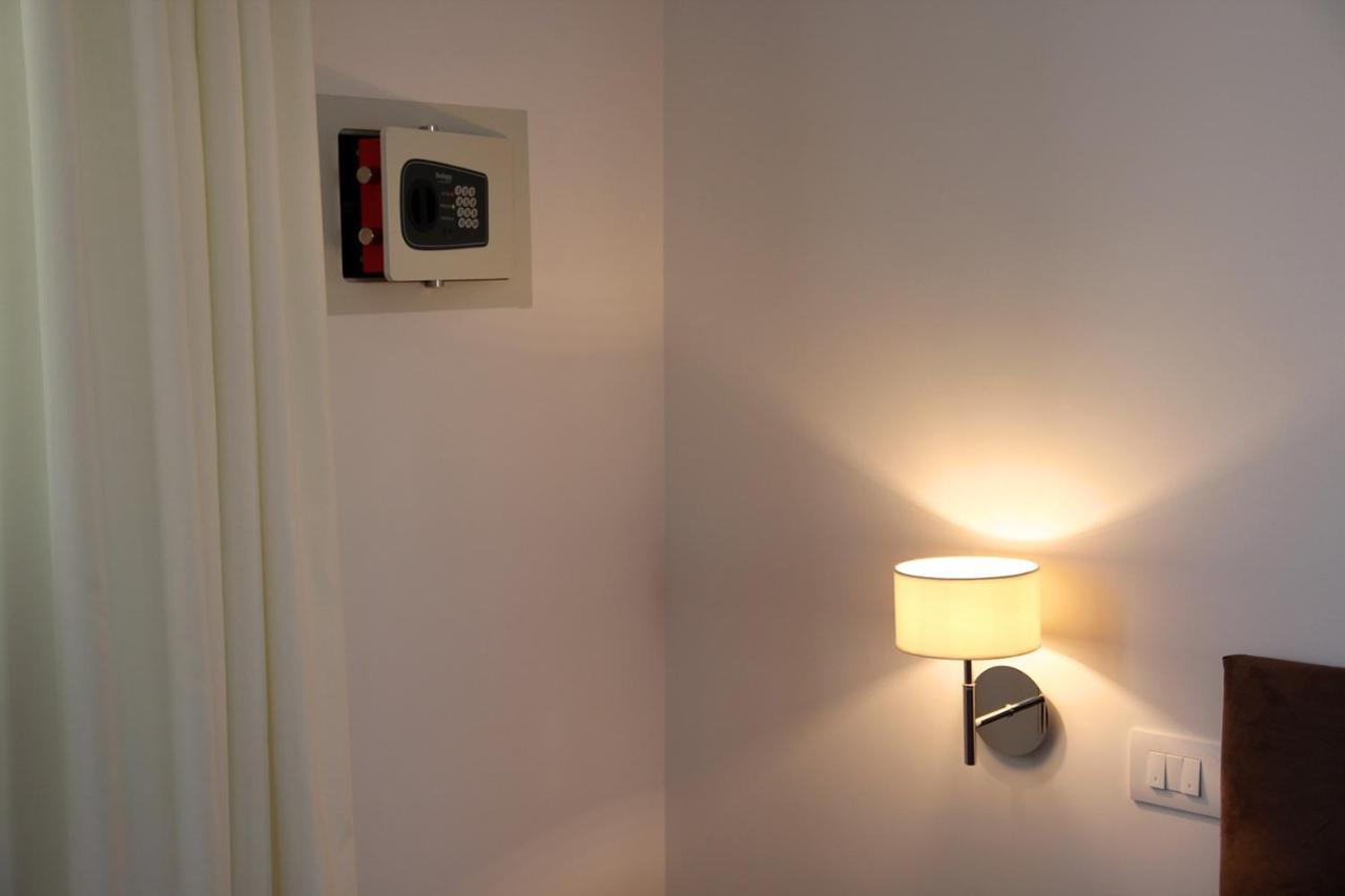 Suite Rosso & Nero Lecce Exterior photo