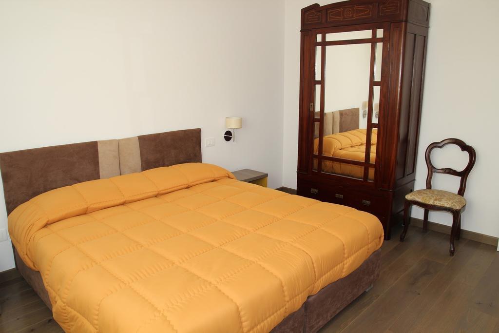 Suite Rosso & Nero Lecce Exterior photo